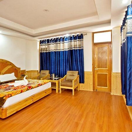 Hotel Uday Himalaya Manāli Exterior foto