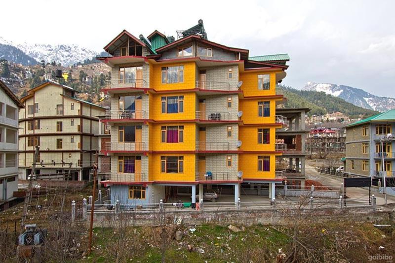 Hotel Uday Himalaya Manāli Exterior foto